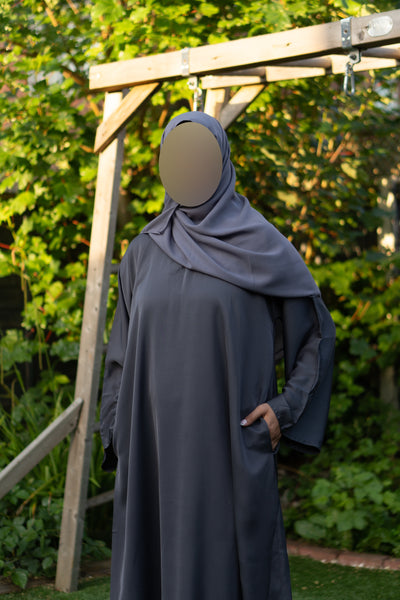 Grey closed abaya