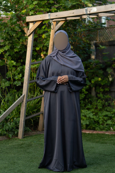 Grey closed abaya