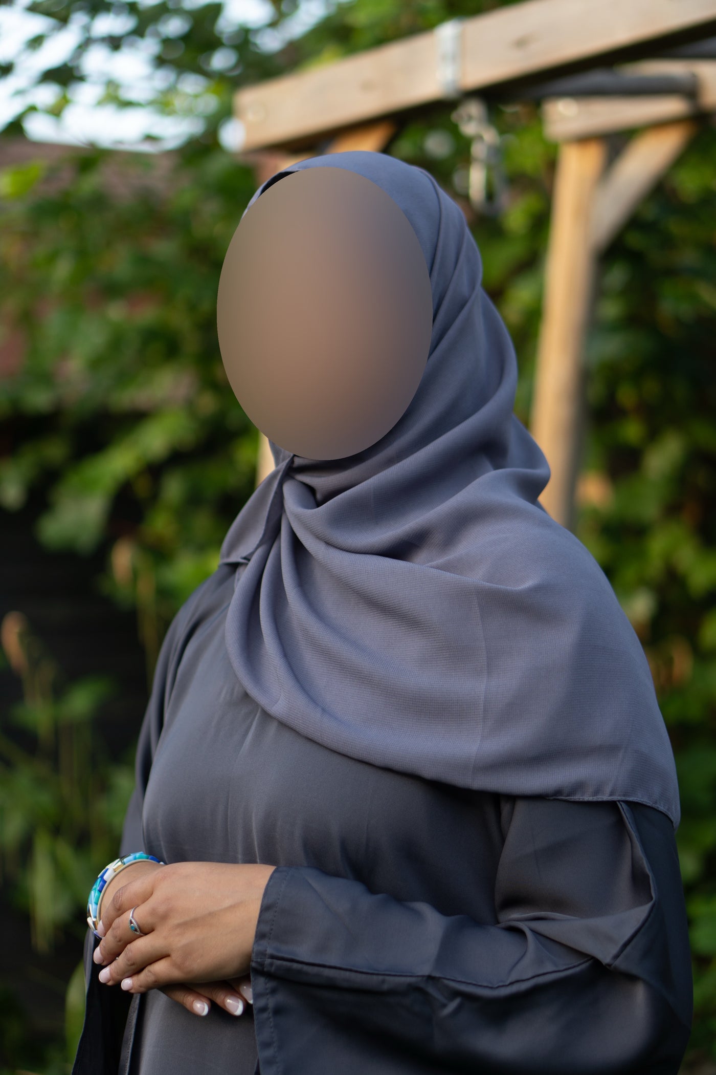 Grey closed abaya