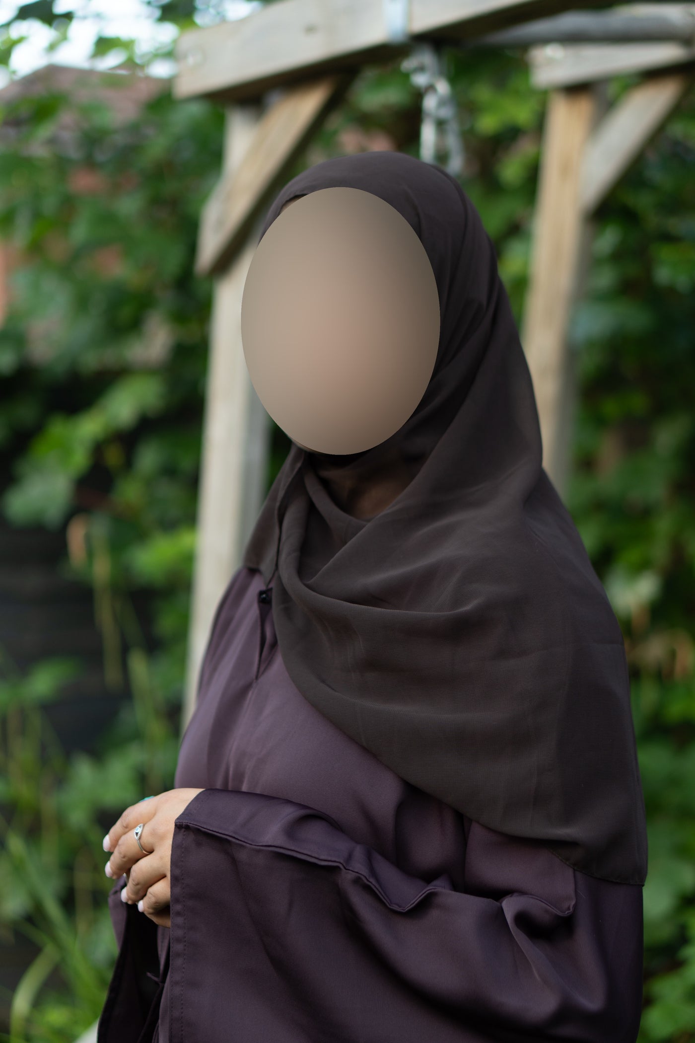 Plum closed abaya