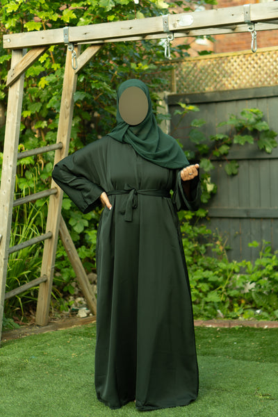 Closed green abaya