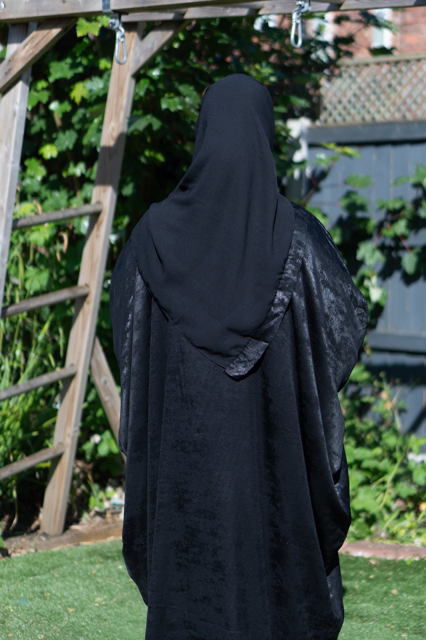 Black shimmer abaya