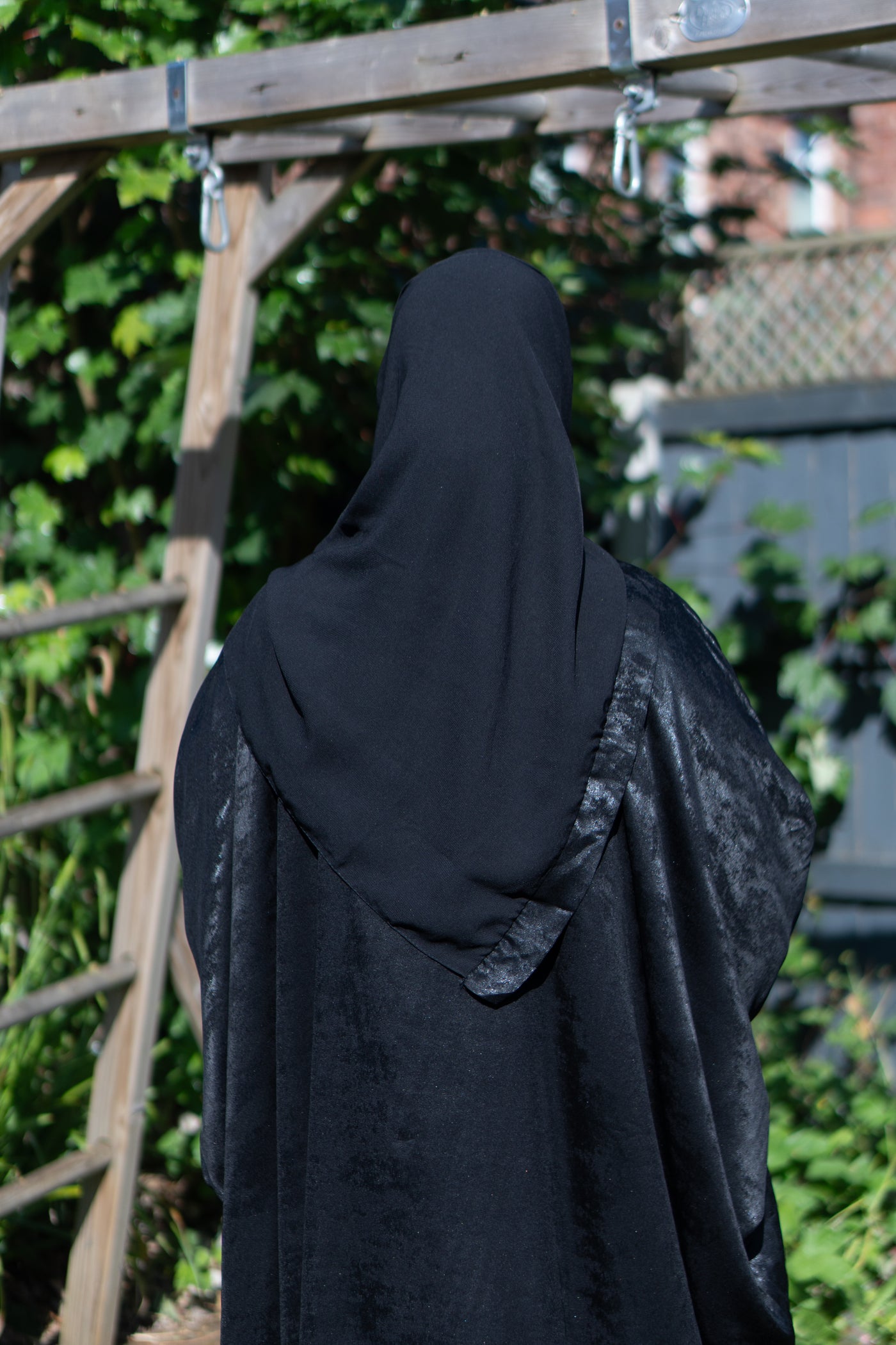 Black shimmer abaya